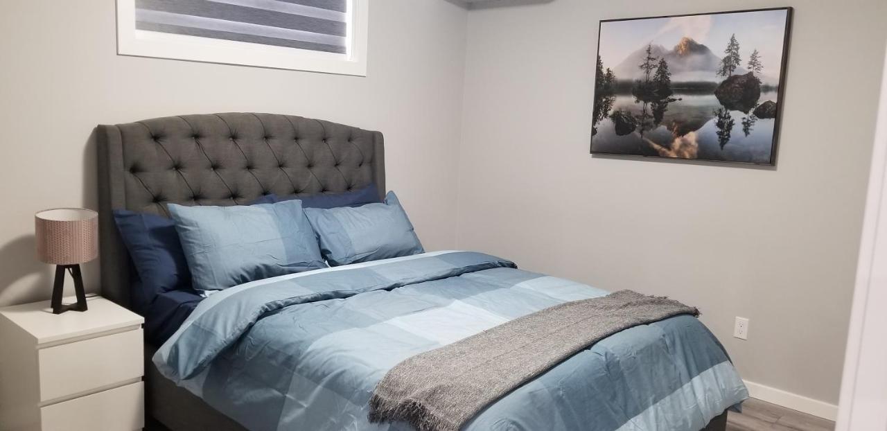 Luxurious 2 Bedroom Basement Holiday home *