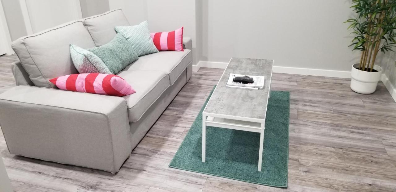 Luxurious 2 Bedroom Basement * Winnipeg