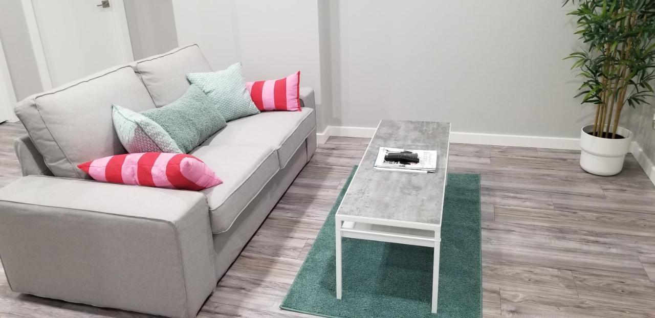 Luxurious 2 Bedroom Basement * Winnipeg